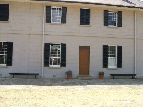 oldgovhouse003.jpg